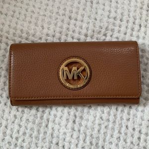 Michael Kors Carryall Genuine Leather Wallet
